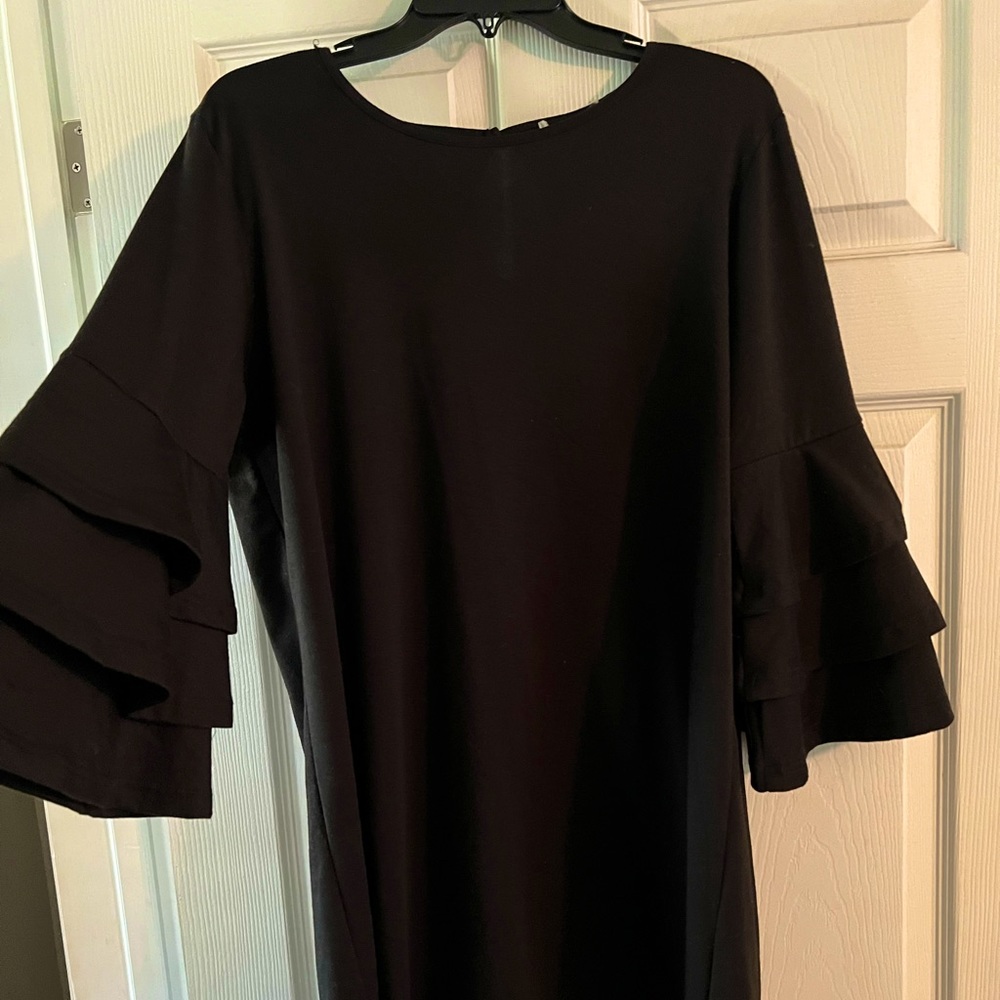 Mudpie ruffle sleeve dress